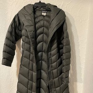 Patagonia downtown loft parka 28465, size small